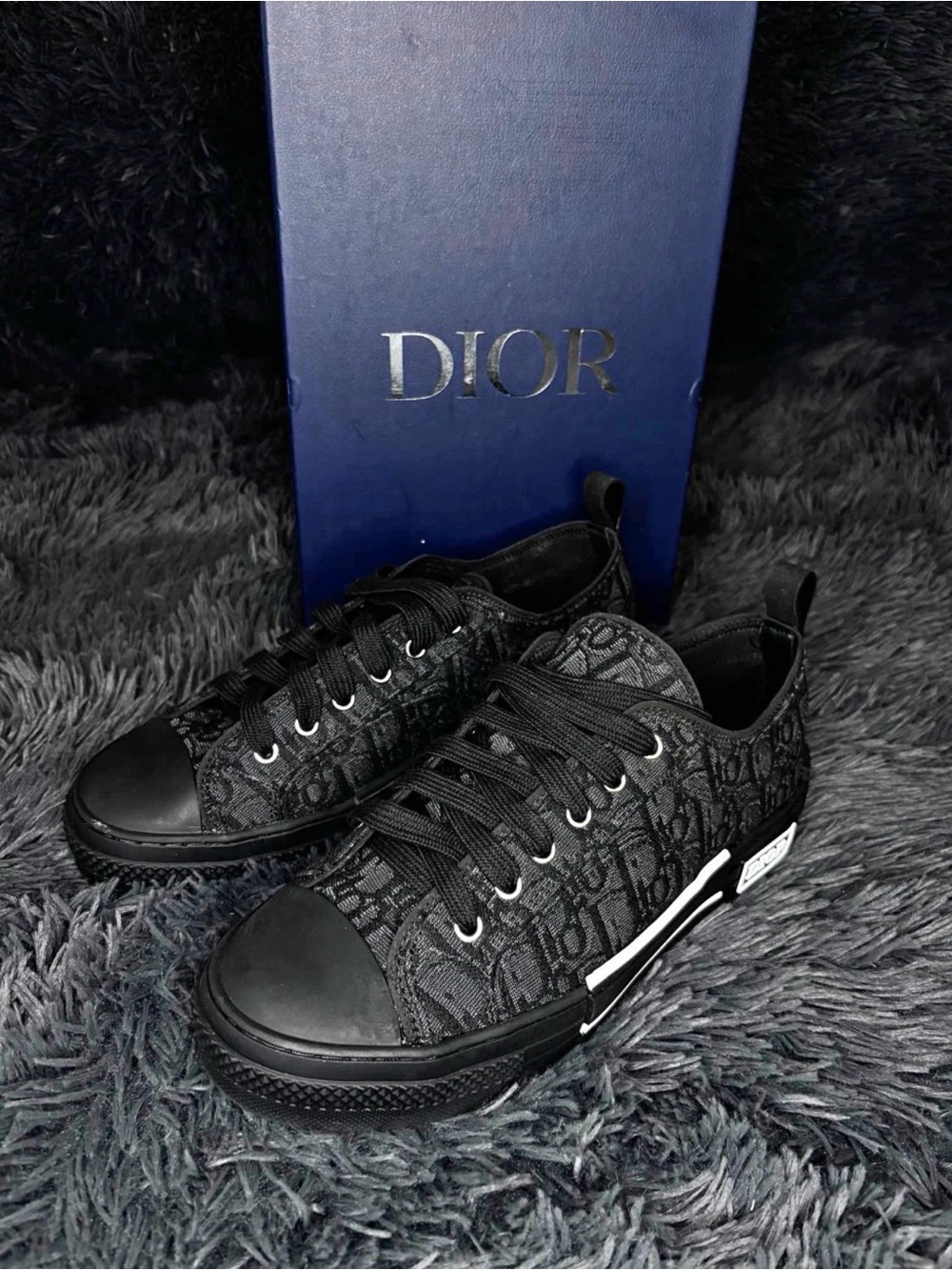 Men’s Black Low-Top Logo Canvas Sneakers